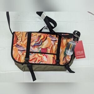 New nwt school Free people Manhattan portage NY bike messenger bag kaleidoscope